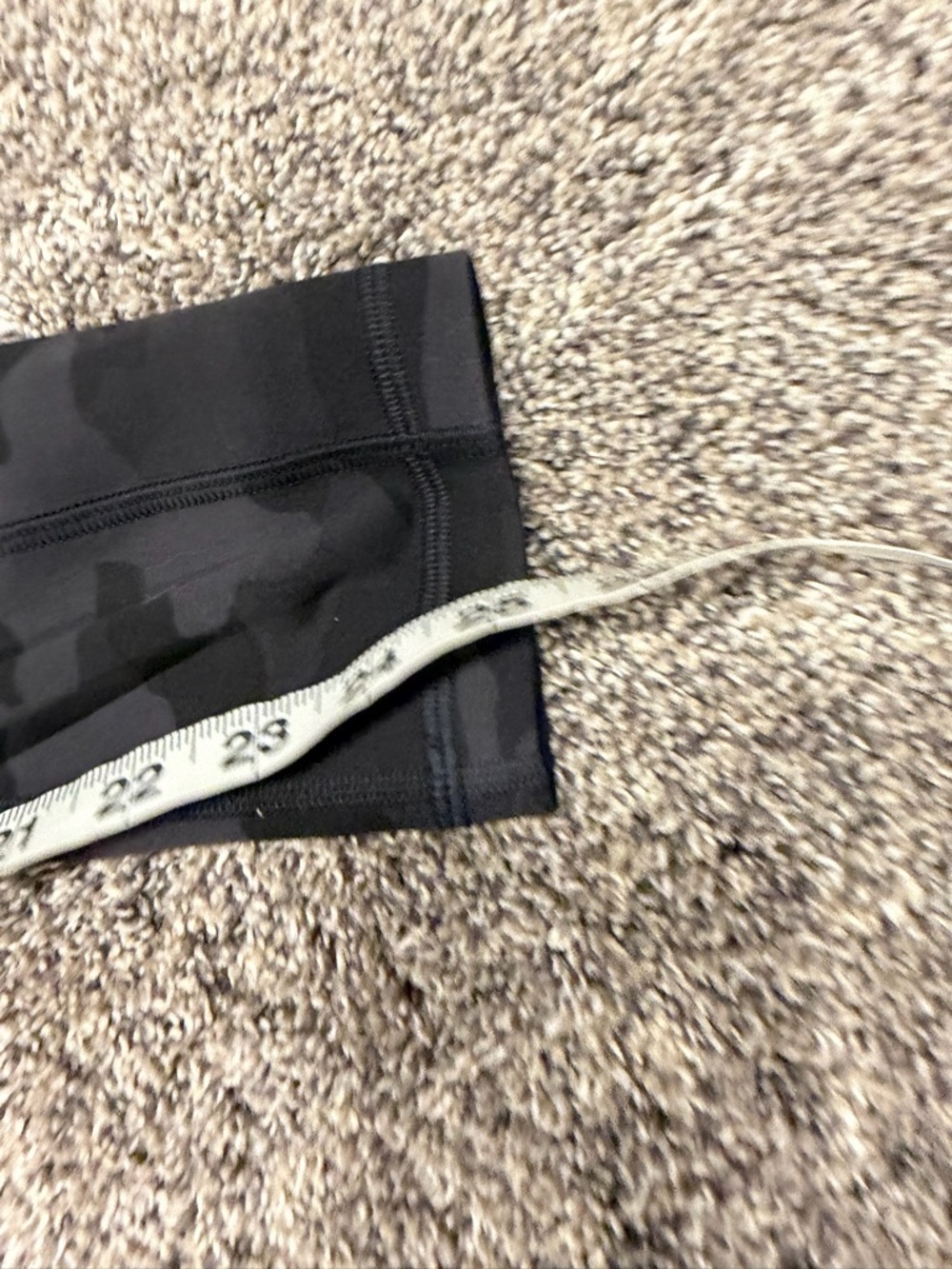 Lululemon Invigorate High-Rise Tight 25"
Incognito Camo Multi Grey size 4 EUC - Picture 5 of 6